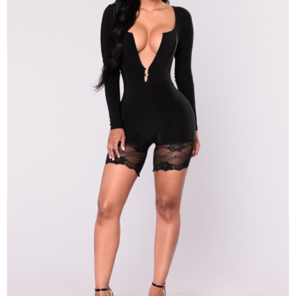 fashionnova lace romper